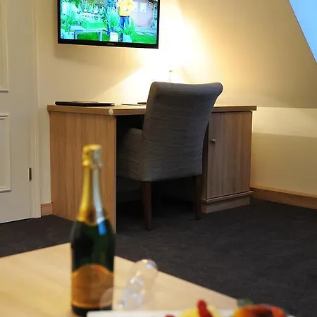 Hotelanlage Starick 호텔 뤼베나우