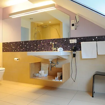 Hotelanlage Starick 호텔 뤼베나우